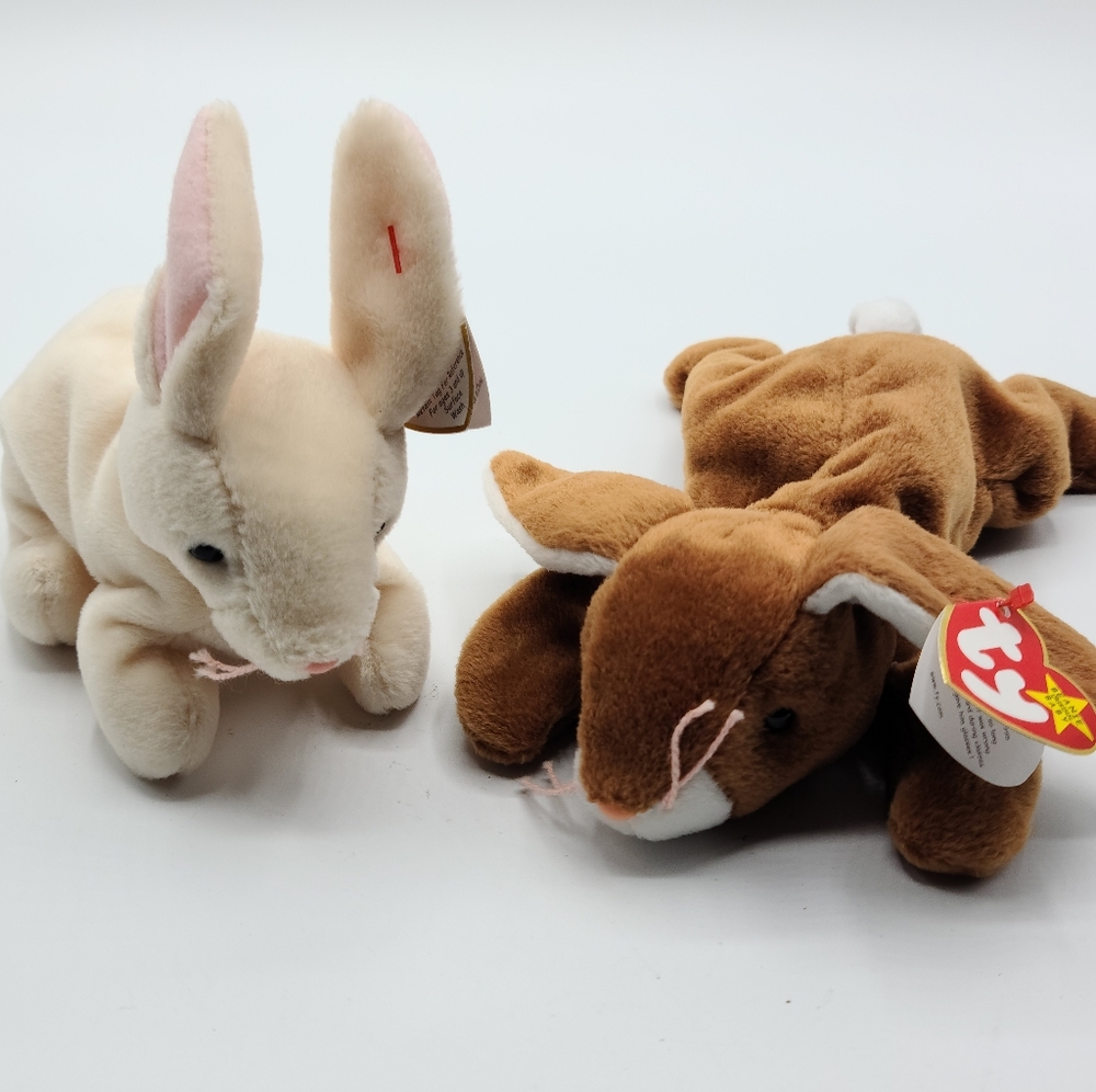 TY Beanie Babies Lot of 2 Bunny Rabbits Nibbler and Ears 1990s